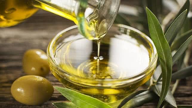 El aceite de oliva ayuda a estimular la vesícula biliar